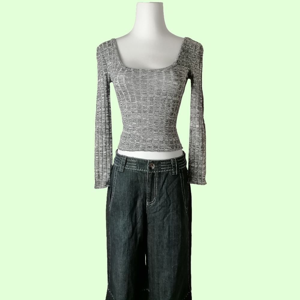 🐳🐳vintage gray knitted long sleeve crop top